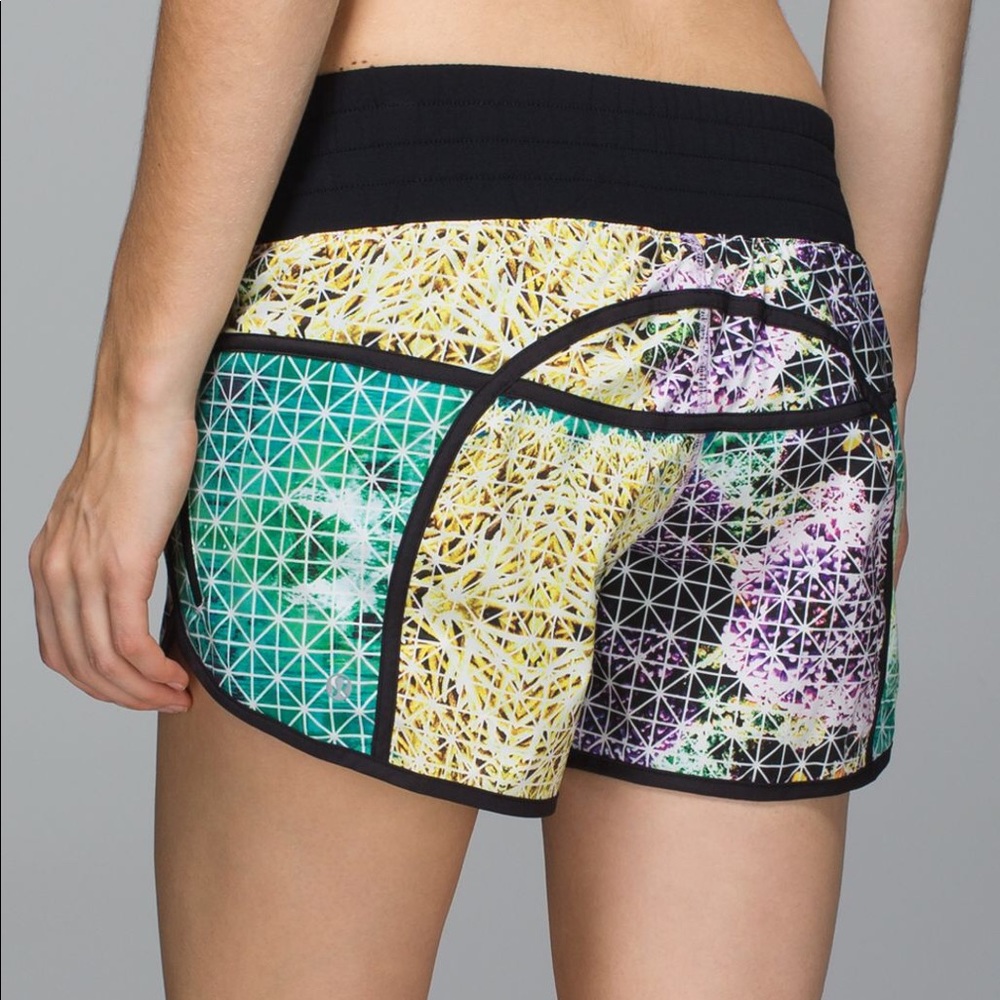 Lululemon tracker shorts size 4